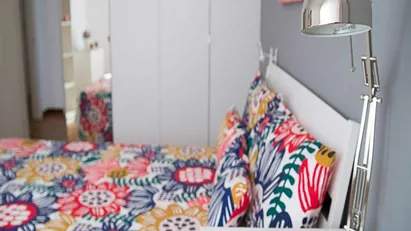 Room for rent in Milano Zona 6 - Barona, Lorenteggio, Milan
