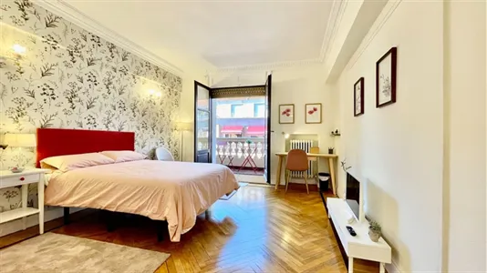 Rooms in Bilbao - photo 5