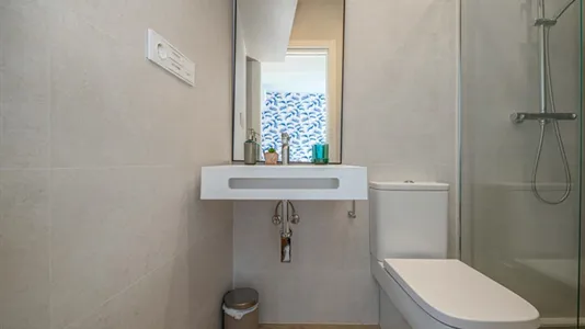 Rooms in Málaga - photo 8