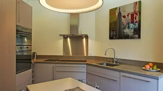 Apartments in Paris 16ème arrondissement (South) - photo 10