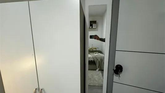 Rooms in Madrid Centro - photo 5