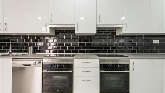 Rooms in Madrid Centro - photo 9