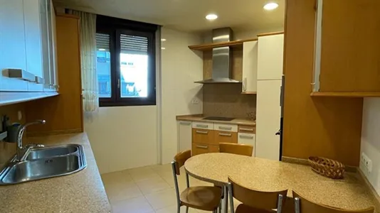 Rooms in Bilbao - photo 7