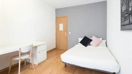 Rooms in Madrid Centro - photo 3