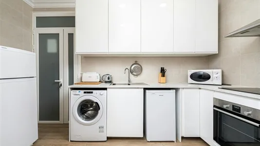 Rooms in Madrid Salamanca - photo 10