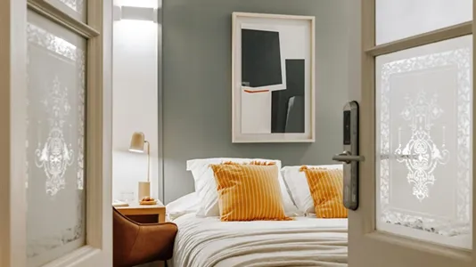 Rooms in Barcelona Ciutat Vella - photo 3
