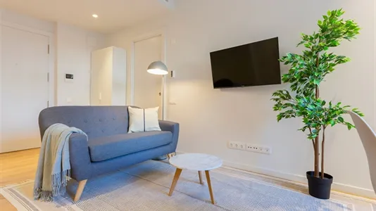 Apartments in Barcelona Eixample - photo 4