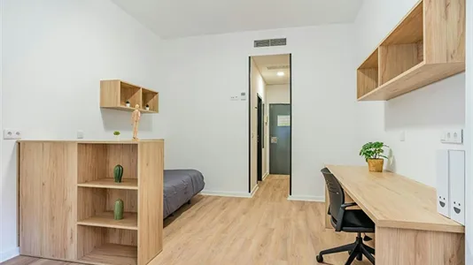 Rooms in Alboraya - photo 1