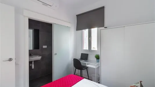 Rooms in Barcelona Gràcia - photo 7