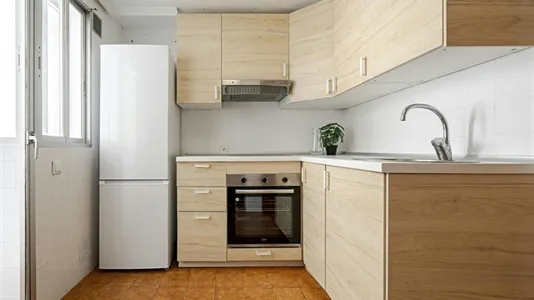 Rooms in Guadalajara - photo 8