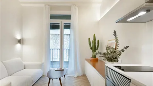 Apartments in Barcelona Ciutat Vella - photo 3