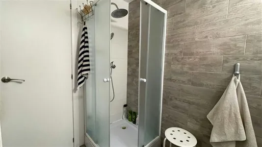 Rooms in Valencia Algirós - photo 8