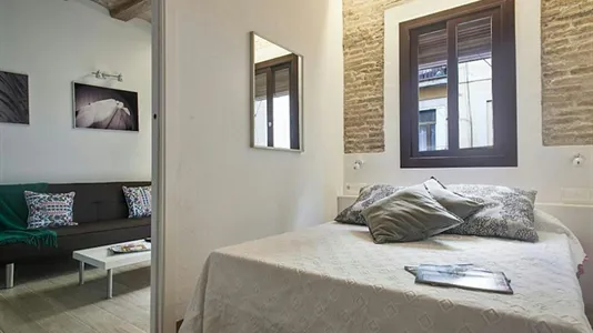 Apartments in Barcelona Ciutat Vella - photo 9