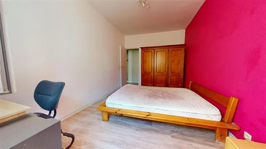 Apartments in Saint-Étienne - photo 6