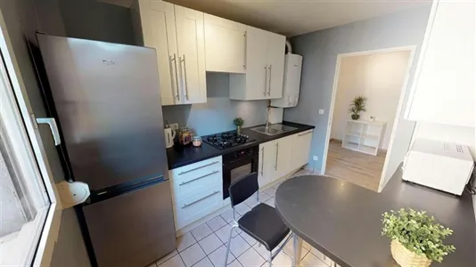 Rooms in Lyon - photo 4