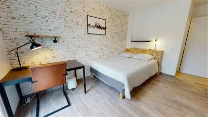 Room for rent in Lyon, Auvergne-Rhône-Alpes