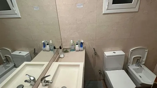 Rooms in Barcelona Eixample - photo 9