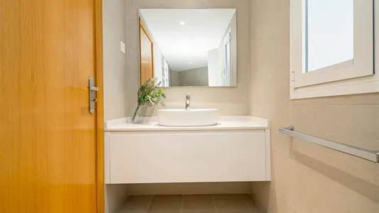 Rooms in Madrid Chamartín - photo 8