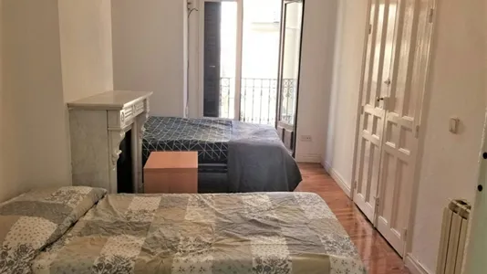 Rooms in Madrid Centro - photo 6