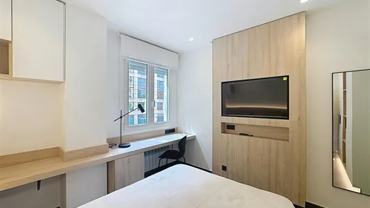 Rooms in Madrid Chamartín - photo 8