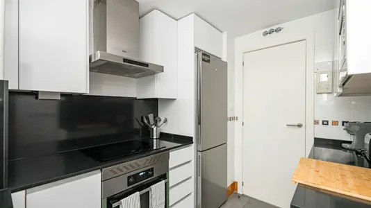 Rooms in Madrid Chamartín - photo 9