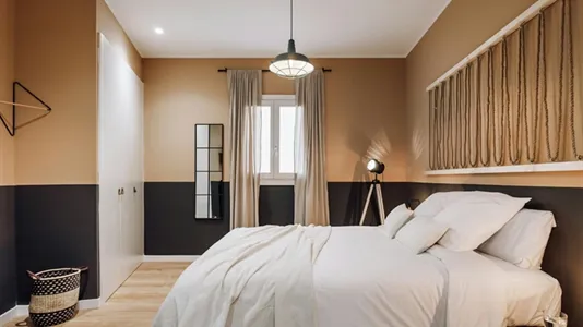 Rooms in Barcelona Eixample - photo 2