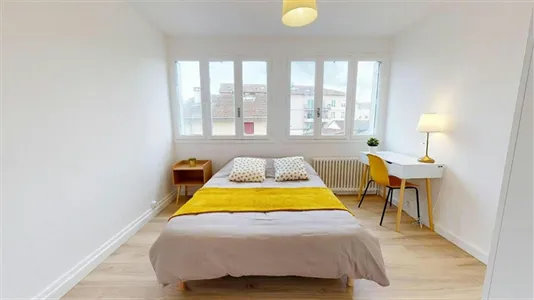 Rooms in Lyon - photo 1