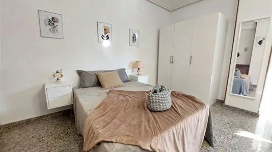 Rooms in Madrid Fuencarral-El Pardo - photo 4