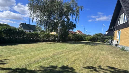 Houses in Husie - photo 11