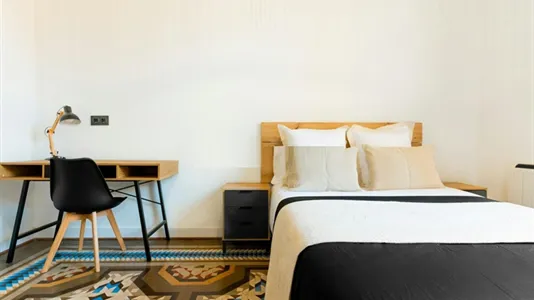 Rooms in Barcelona Eixample - photo 5