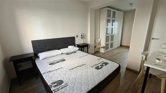 Rooms in Madrid San Blas - photo 1