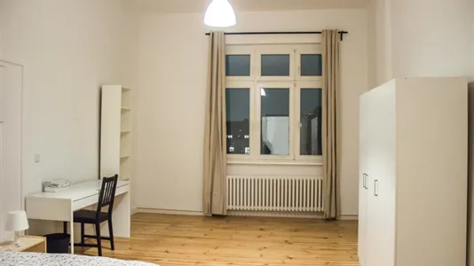 Rooms in Berlin Tempelhof-Schöneberg - photo 1