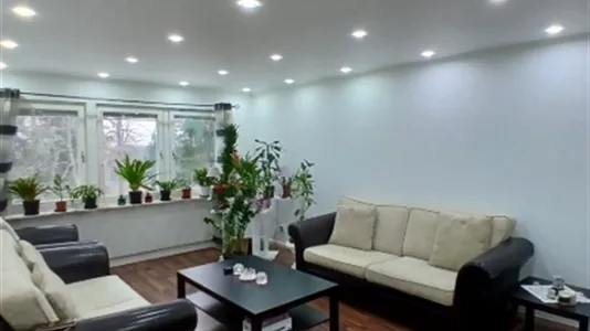 Houses in Södertälje - photo 8