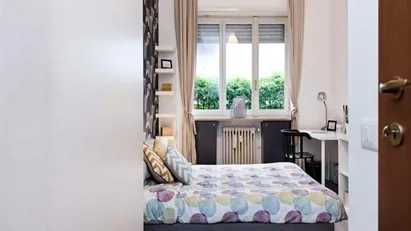 Room for rent in Milano Zona 5 - Vigentino, Chiaravalle, Gratosoglio, Milan