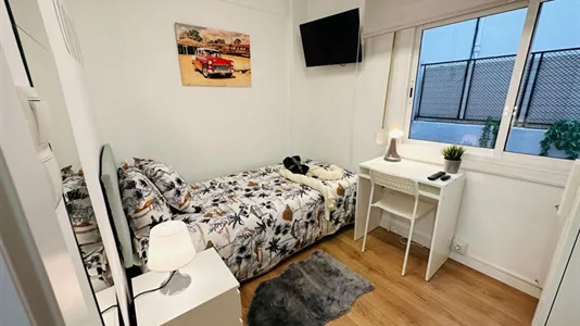 Rooms in Zaragoza - photo 1