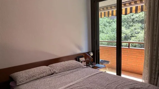 Rooms in Barcelona Eixample - photo 3