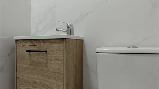 Rooms in Madrid Chamberí - photo 8