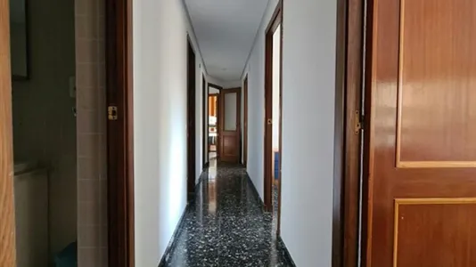 Apartments in Valencia Extramurs - photo 4