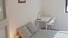 Room for rent, Porto (Distrito), &lt;span class=&quot;blurred street&quot; onclick=&quot;ProcessAdRequest(10317999)&quot;&gt;&lt;span class=&quot;hint&quot;&gt;See streetname&lt;/span&gt;[xxxxxxxxxxxxx]&lt;/span&gt;