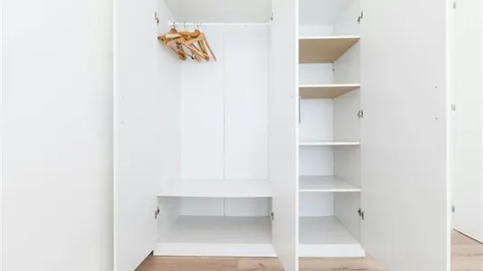 Rooms in Madrid Chamartín - photo 8