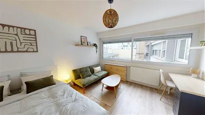 Room for rent in Saint-Julien-en-Genevois, Auvergne-Rhône-Alpes