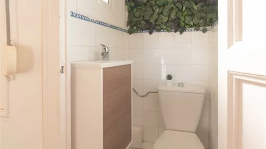 Rooms in Barcelona Eixample - photo 9