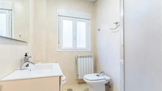 Rooms in Madrid Chamartín - photo 6