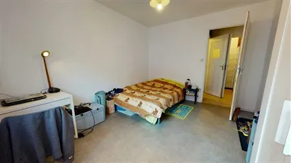 Room for rent in Lyon, Auvergne-Rhône-Alpes Room for rent in Lyon, Auvergne-Rhône-Alpes