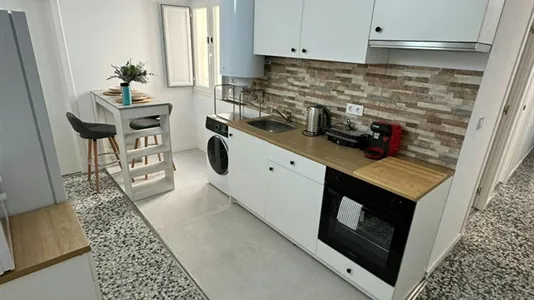 Rooms in Mislata - photo 9