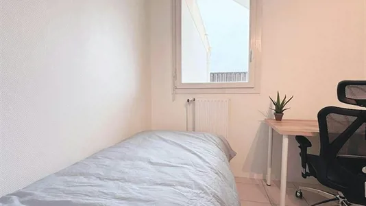 Rooms in Angoulême - photo 3