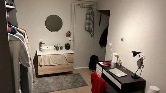 Rooms in Reykjavík Hlíðar - photo 7