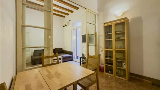 Apartments in Barcelona Ciutat Vella - photo 3