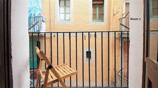Rooms in Barcelona Ciutat Vella - photo 4