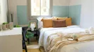 Room for rent, Barcelona Ciutat Vella, Barcelona, &lt;span class=&quot;blurred street&quot; onclick=&quot;ProcessAdRequest(13844358)&quot;&gt;&lt;span class=&quot;hint&quot;&gt;See streetname&lt;/span&gt;[xxxxxxxxxxxxx]&lt;/span&gt;